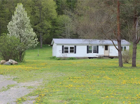 1604 State Route 12 Hwy, Hamilton, NY 13346