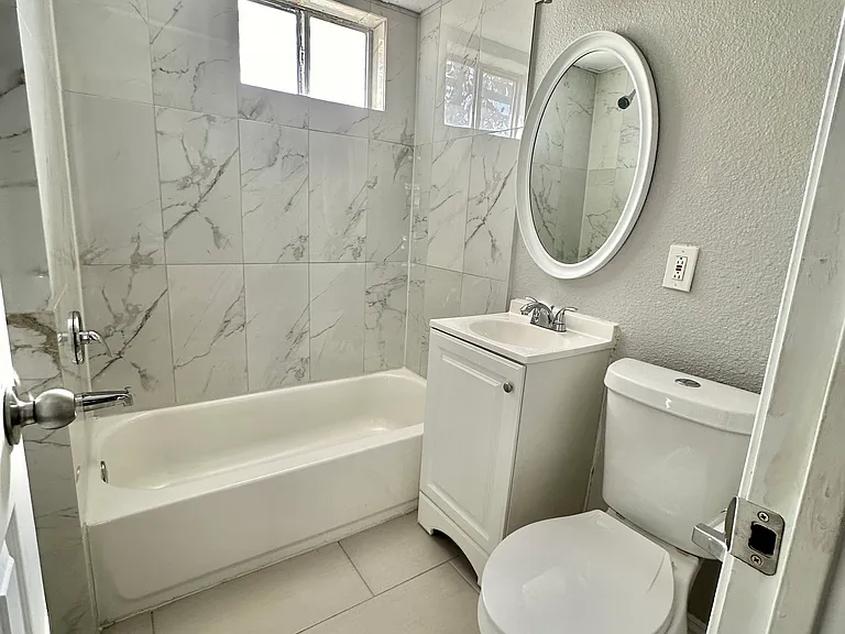 225 N. Munger Blvd - Small Apartment Community in East Dallas — Photo 11