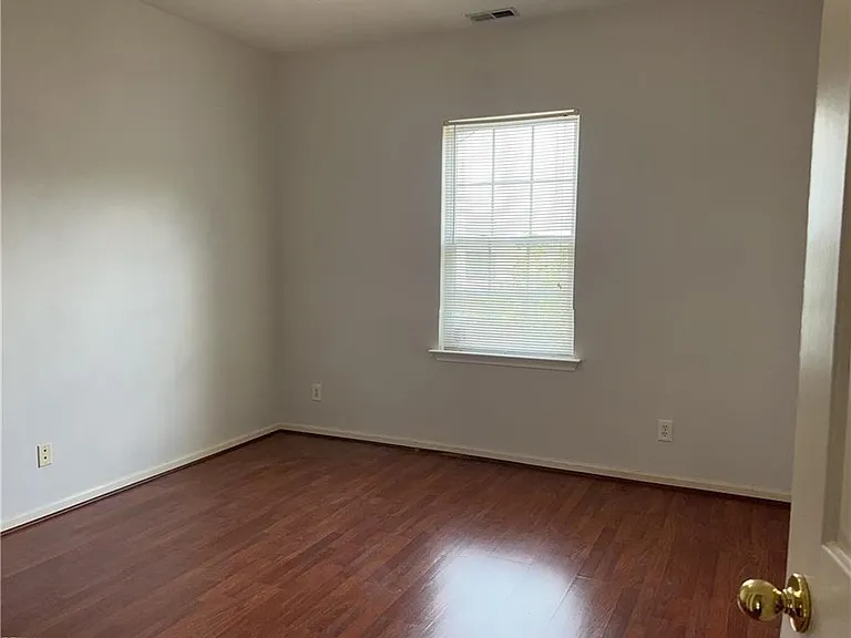 1837 Heald Way — Photo 7