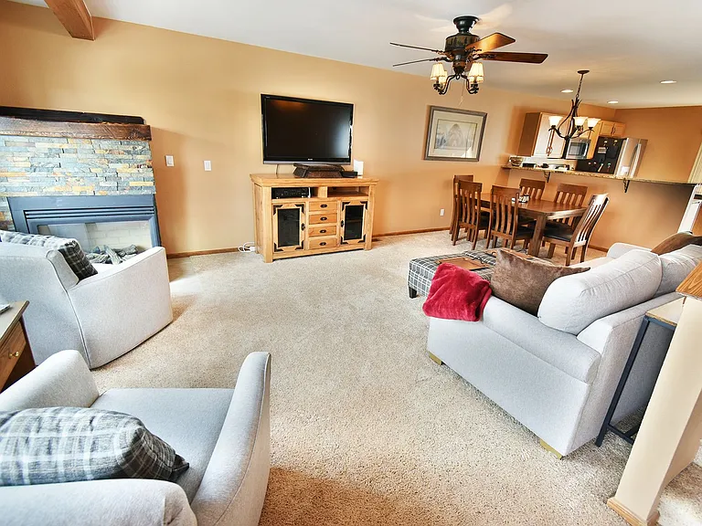 267 Kestrel Ln — Photo 3