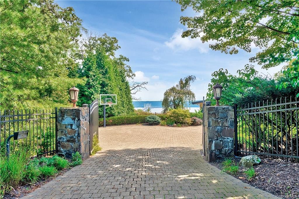 9 Tweed Boulevard, Nyack, NY 10960 Zillow