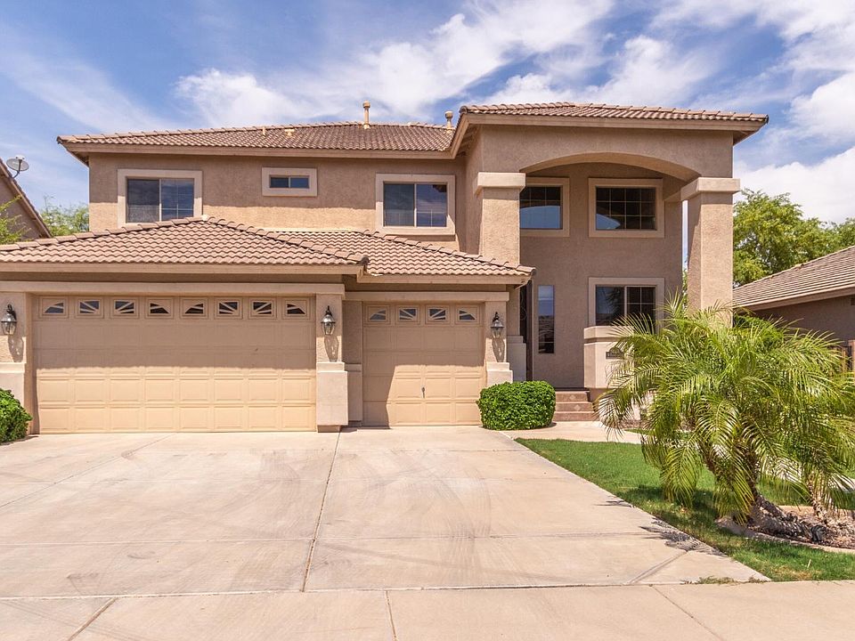 1st image of 14956 W Poinsettia Dr