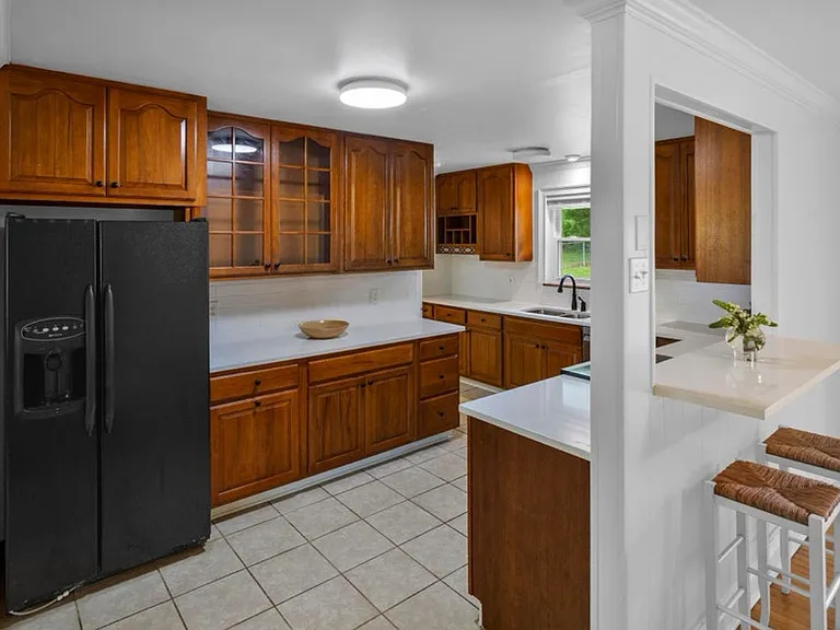 4908 Lonas Dr — Photo 17