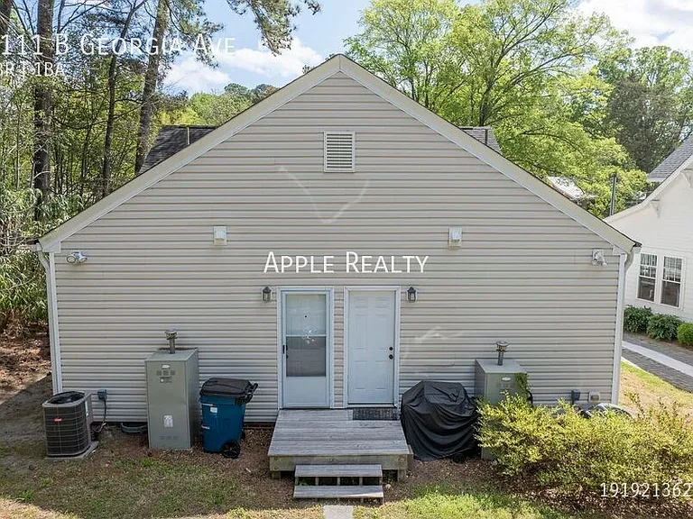 1111B Georgia Ave — Photo 17