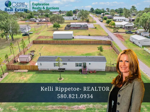 300 N 8th St, Hammon, OK 73650