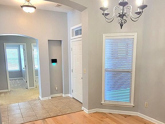 4th image of 3500 Claiborne Cir