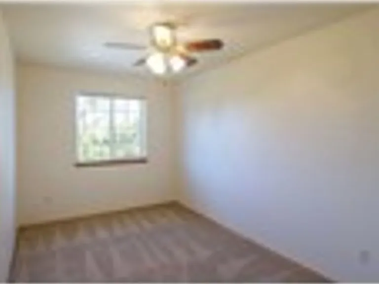 1016 Campbell Ave — Photo 23