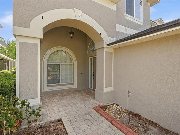 3rd image of 19321 Sandy Springs Cir