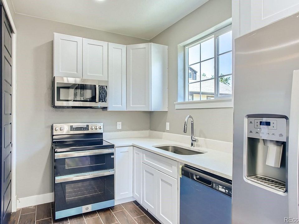1st image of 125 S Lowell Blvd #B
