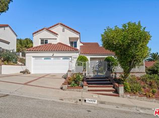 14034 Badger Ave, Sylmar, CA 91342