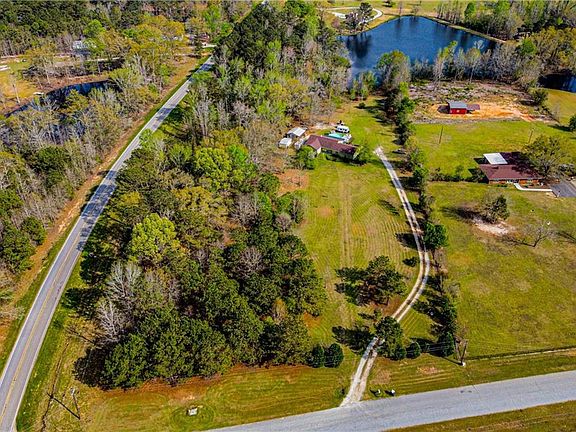 2nd image of 5 Overlook Dr