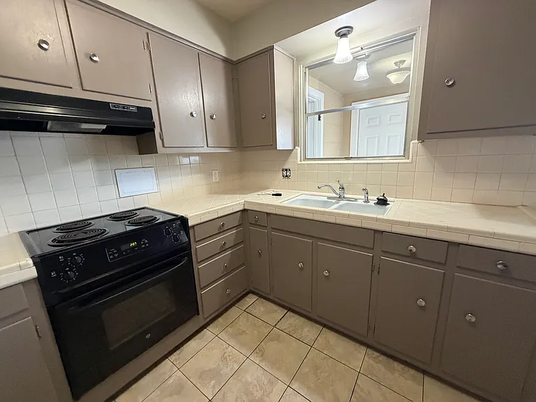 175 Harrigan Ct #3 — Photo 8