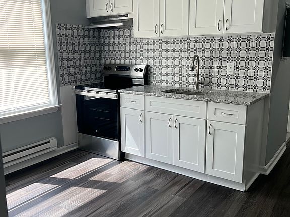 3rd image of 179 22nd St APT 1
