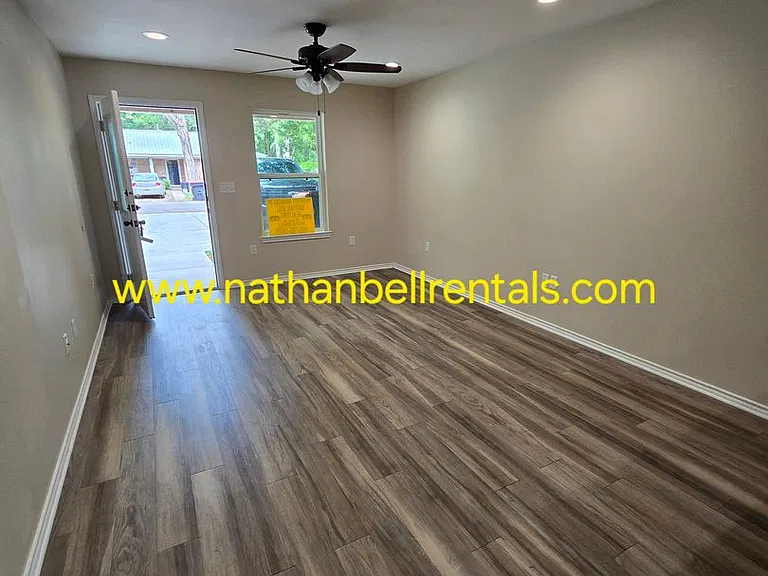 1244 14th St SE — Photo 7