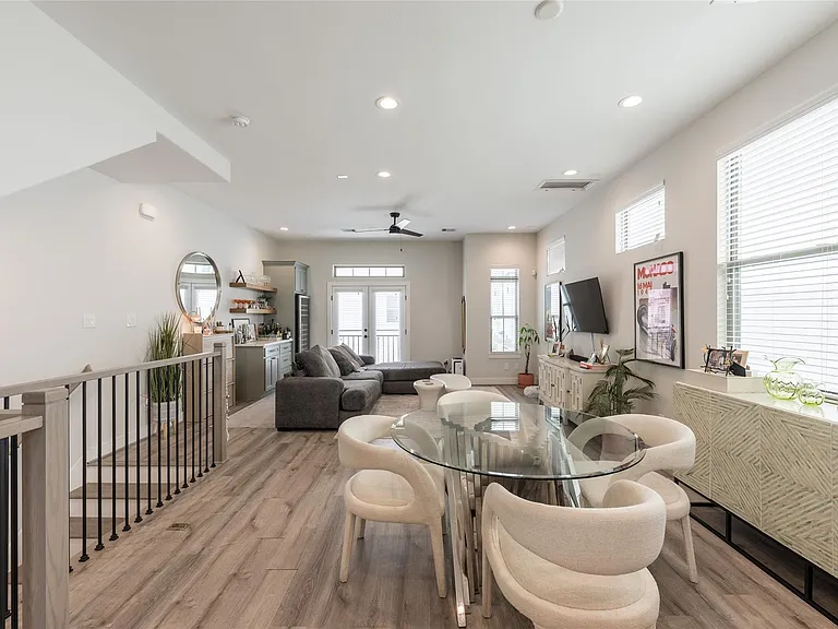 5306 Creekmont Timbers Trl — Photo 11