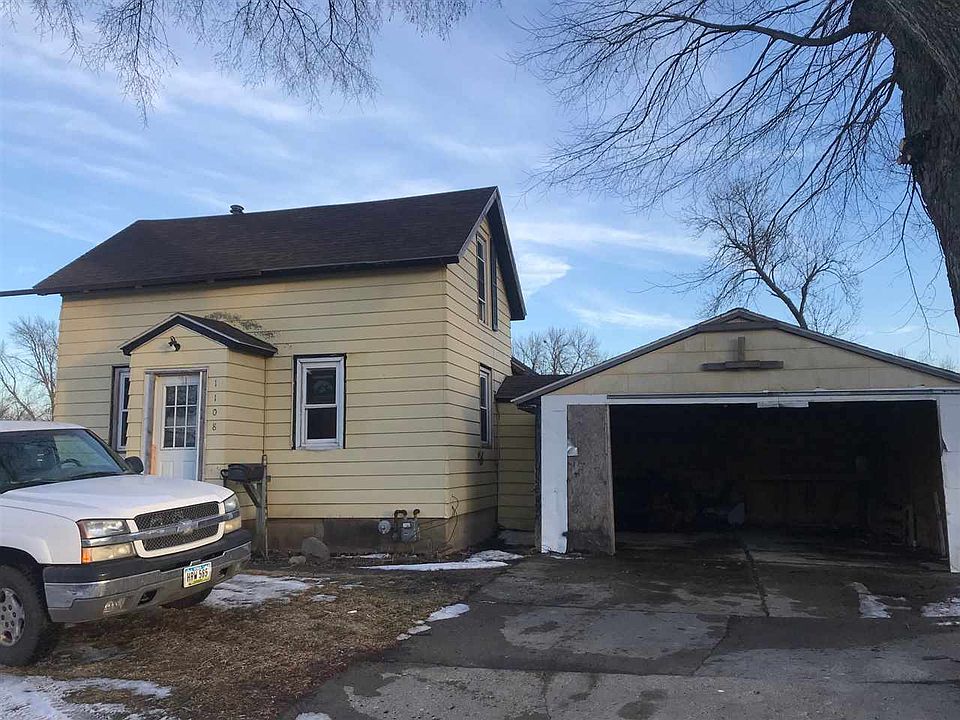 1st image of 1108 N 10th St