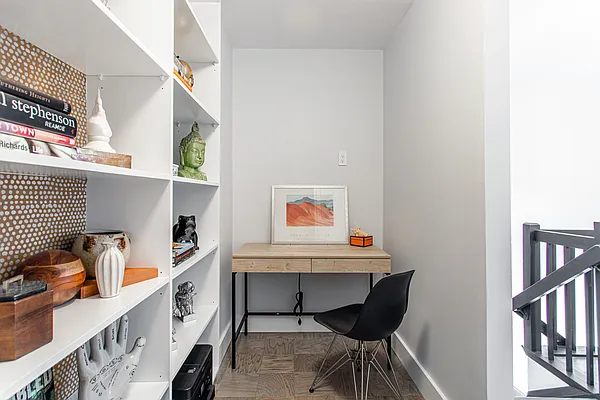 Sold by Compass | media 23