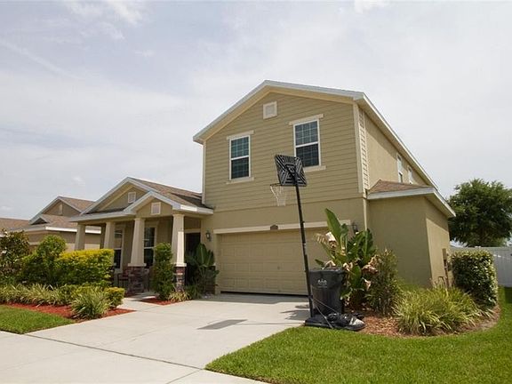3rd image of 12424 Fairlawn Dr