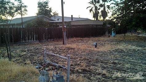 3rd image of 82 E Gibbons Ave