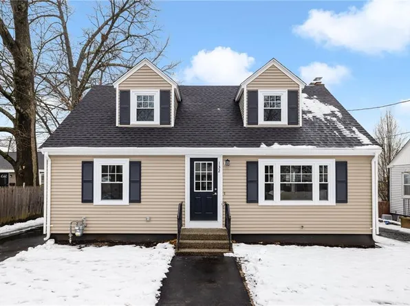 132 Elder St, Lincoln, RI 02865