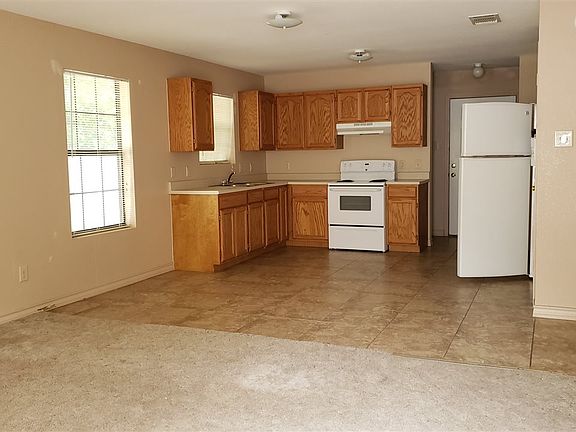 2nd image of 2118 E Stewart St