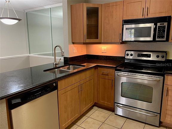 3rd image of 5674 Baywater Dr