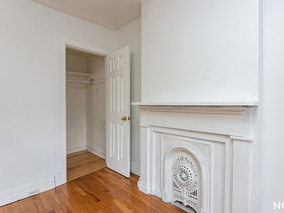 3rd image of 512 De Kalb Ave #2