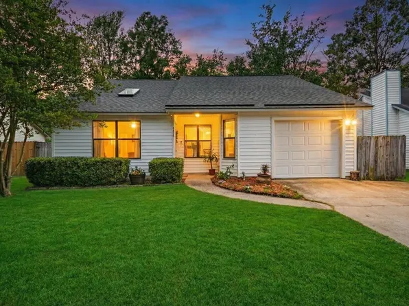 8313 Whitehaven Dr, Charleston, SC 29420