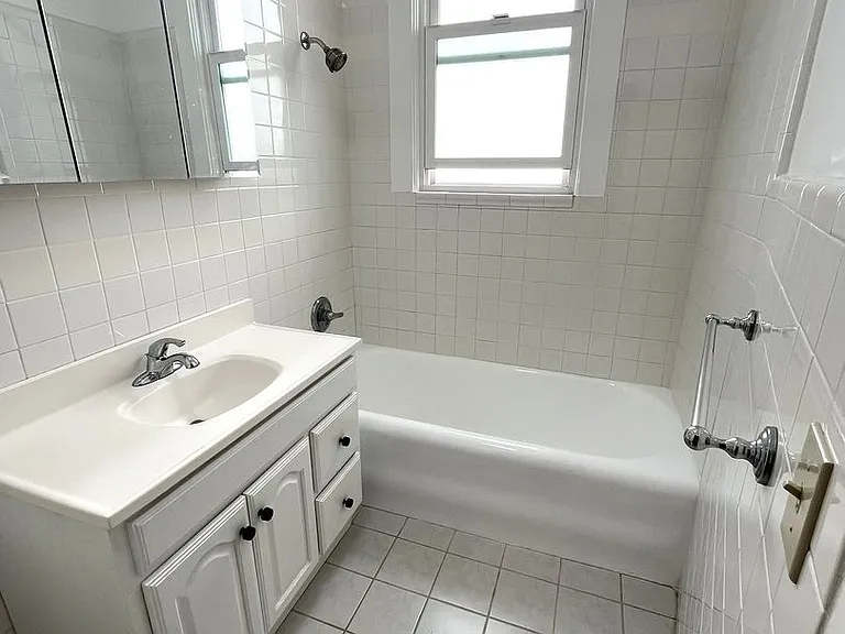 45 Lincoln Way — Photo 10