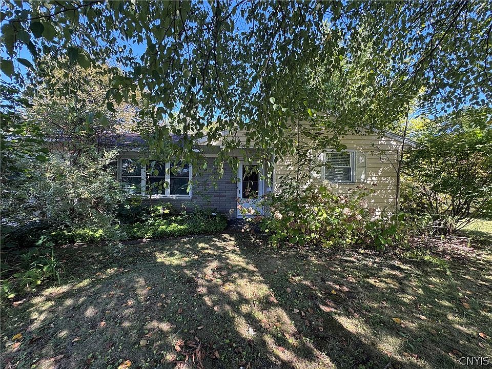 2nd image of 714 Highland Ave