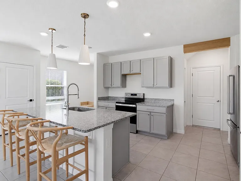 3262 Hilltop Cir — Photo 6