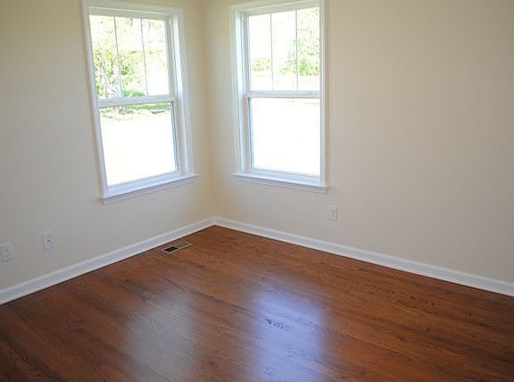 5th image of 406 Burton Pines Way