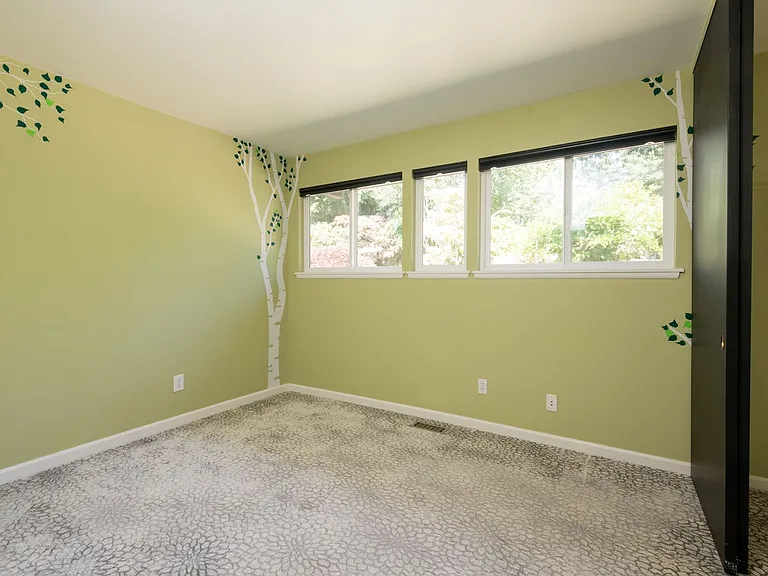 16650 SE 26th St — Photo 39