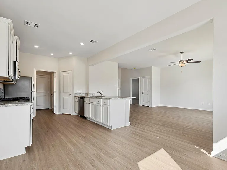 324 Fastboy Ln — Photo 5
