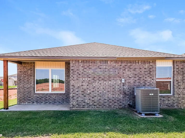 10061 Blackjack Rd — Photo 16