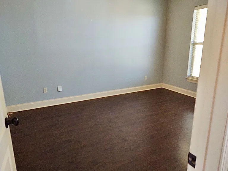 127 Range Dr — Photo 6
