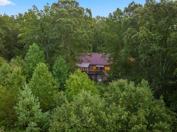 400 Dew Drop Ln, Blue Ridge, GA 30513