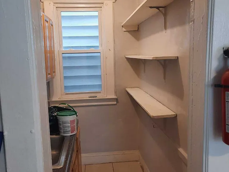 1086 Anna St #1 — Photo 4