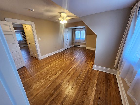 4th image of 261 Martsolf Ave #3