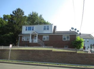 92 Squirrelwood Rd #1, Woodland Park, NJ 07424