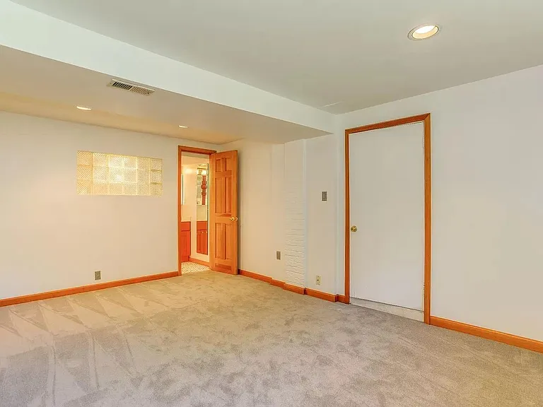 3317 Glenway Dr — Photo 19