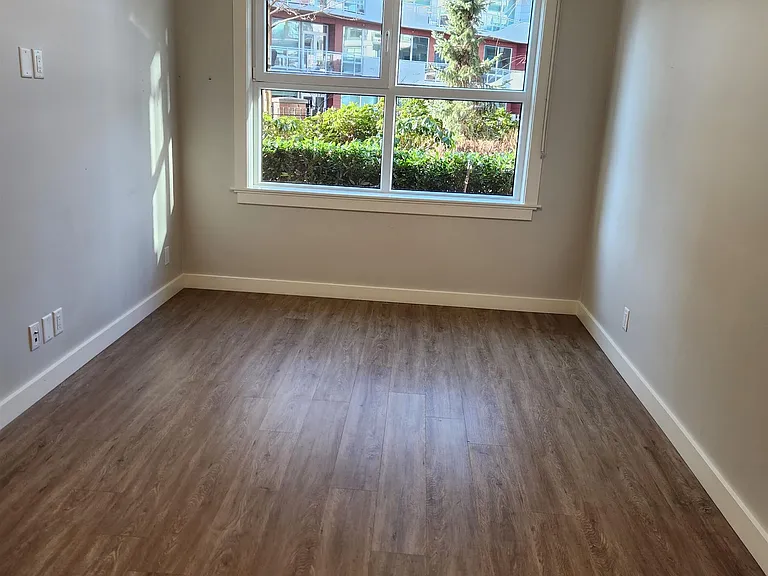 20458 Park Ave #405 — Photo 9