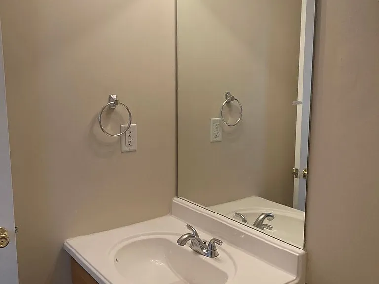 109 Kestrel Ct — Photo 24
