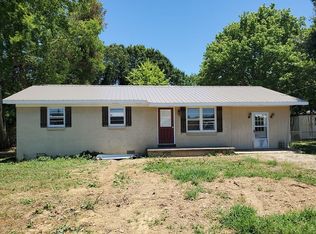 215 Hubbard St, Savannah, TN 38372