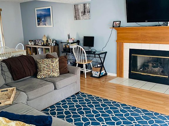 2nd image of 900 Gulliver Dr