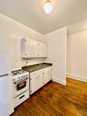 Rented by CMV Realty Inc. | media 13