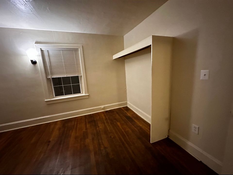 1st image of 1705 Maryland Ave APT 4
