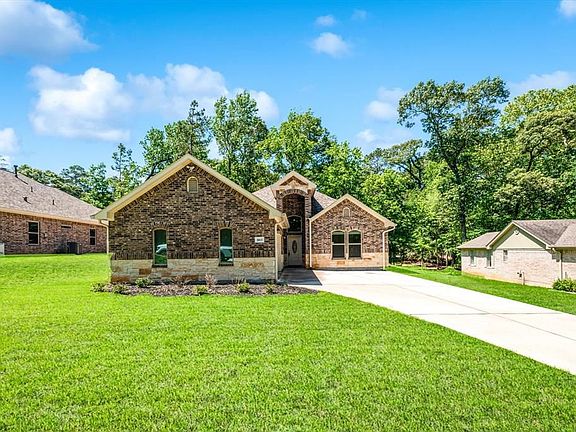 4th image of 1613 River Oaks Dr