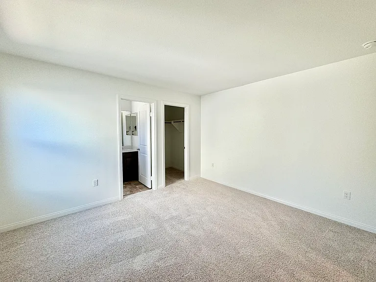 8477 Anthony St — Photo 27