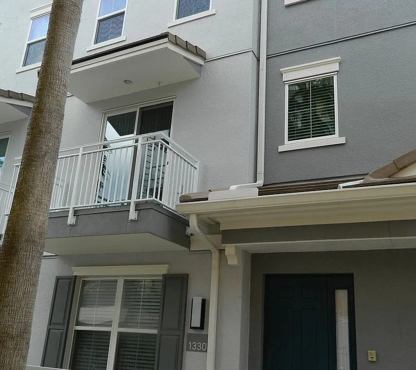 1330 Bolton Pl